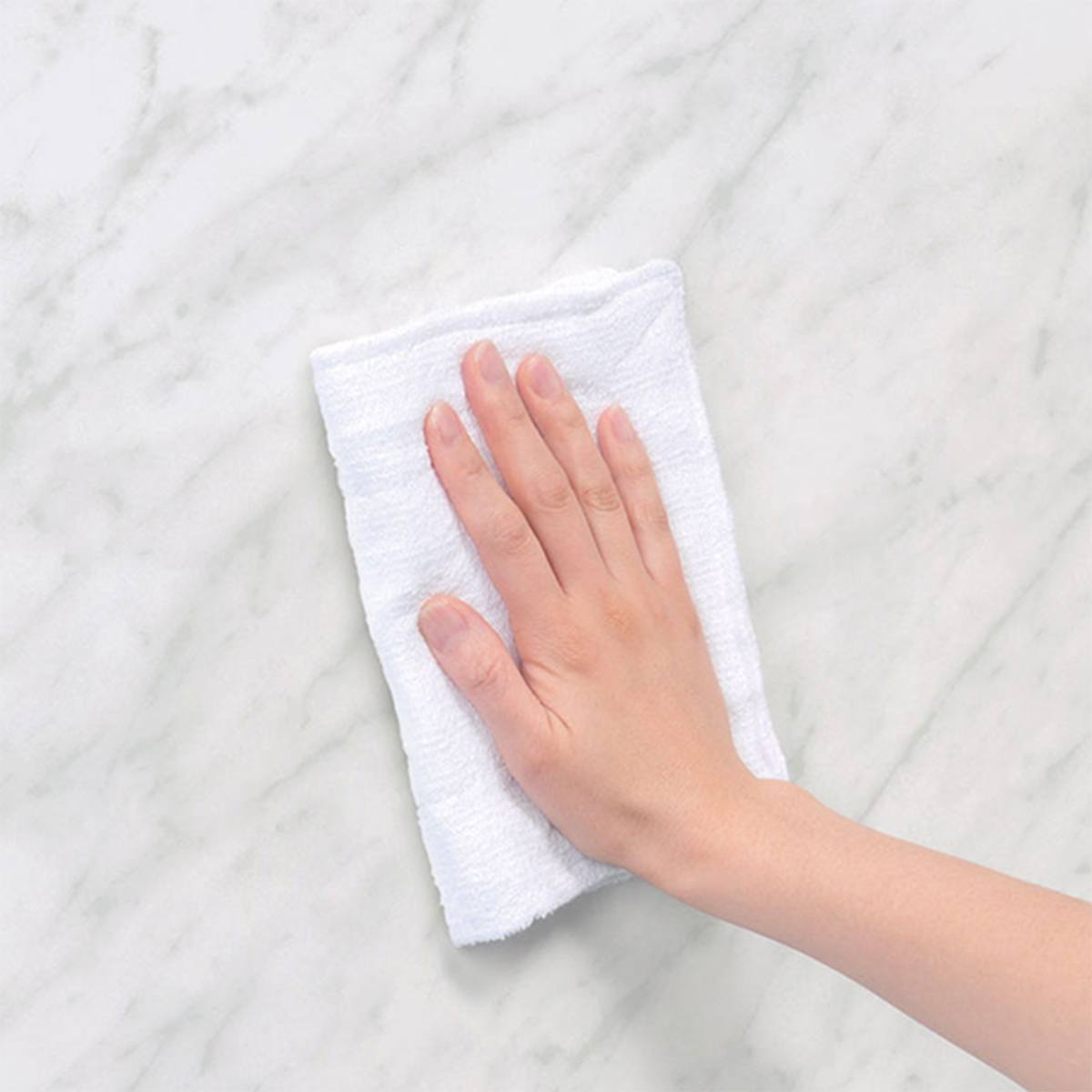 不易沾污易清潔