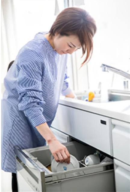 參觀展示廳時一見鍾情 廚房是太太的笑容來源